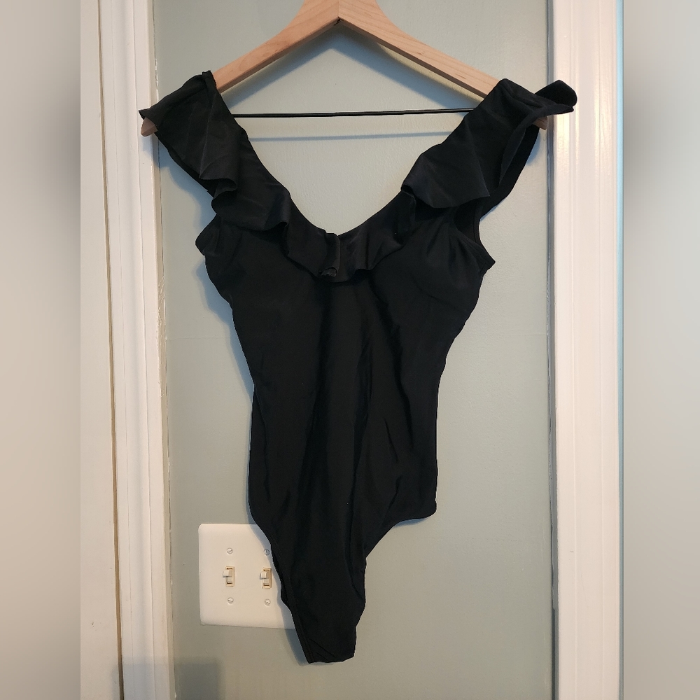 Old Navy black swimsuit
